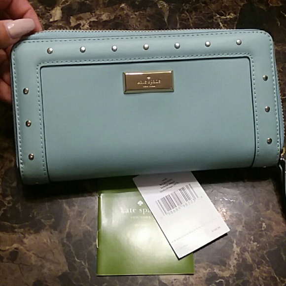 Wallet - Picture 1 of 3